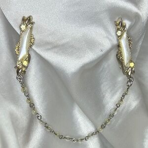 Vintage gold tone sweater guard, sweater clip or cardigan clip. 1950’s